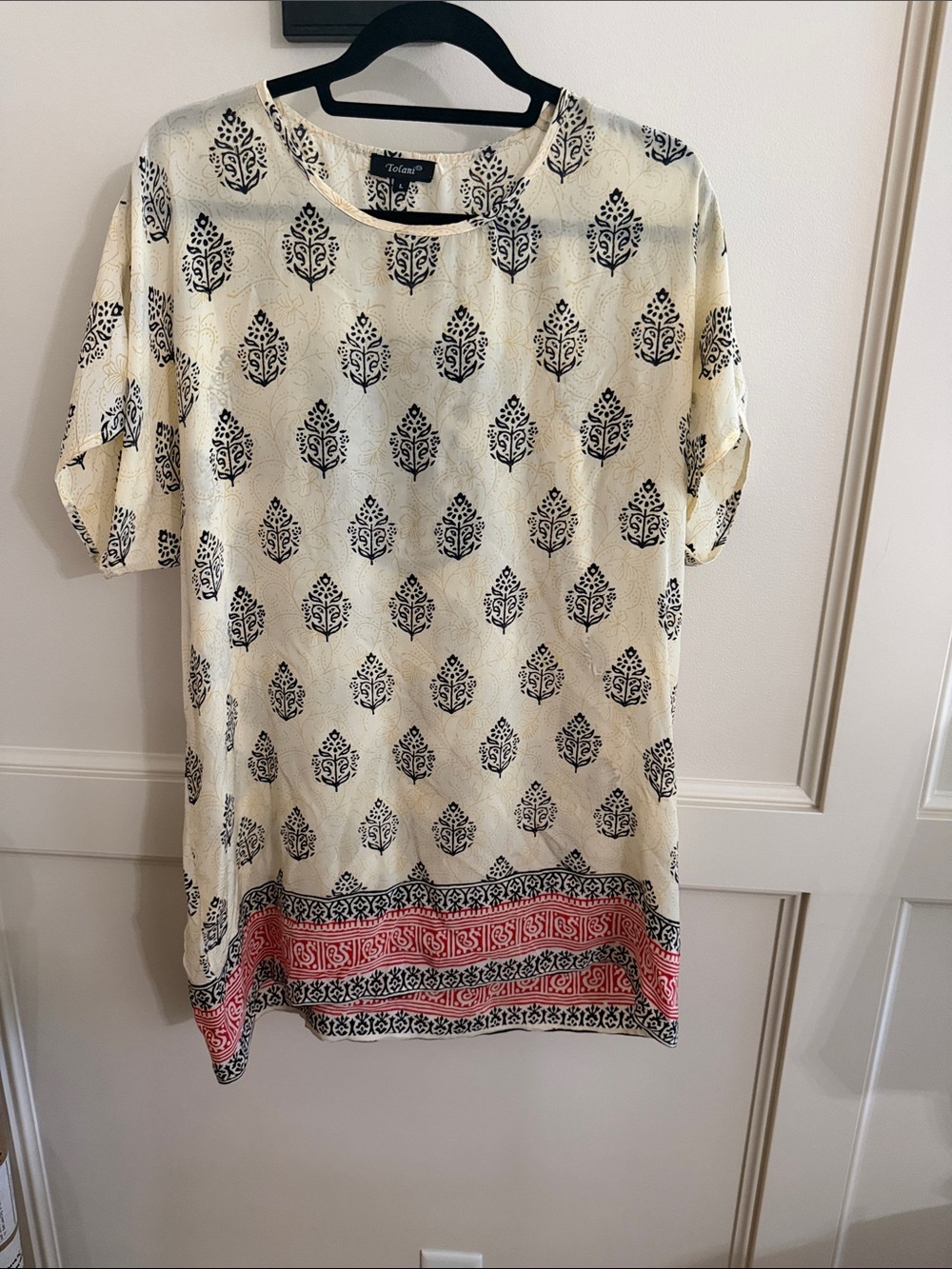 Tolani Ivory Tunic Top with Black Print & Coral Border